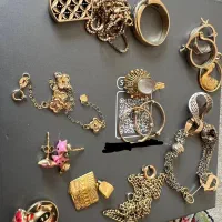 مقداری طلا فروشی