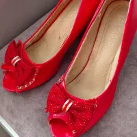 کفش سایز ۴۰ کوچک پا