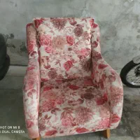 دو عدد مبل تک نفره