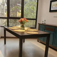 میز نهار خوری بدون صندلی