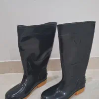 چکمه نو