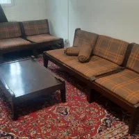 مبل چوبی و میز پذیرایی چوبی