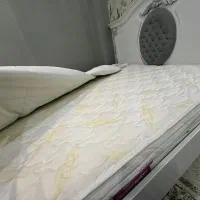 تخت و میزآیینه|تخت و سرویس خواب|تهران, گلستان (شهرک راه آهن)|دیوار