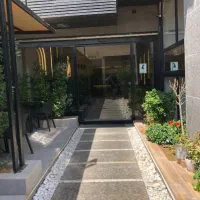 نیازمند نیروی خانم در کافه فست فود آیو