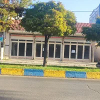۱۴۰ متر تجاری اجاره ای خیابان راه کربلا
