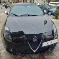 الفارومئو جولیتا مشکی ۲۰۱۲