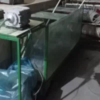 اکواریوم . قفس و تخته کار