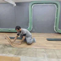 فروش ونصب تخصصی  قرنیز کفپوش پی وی سی   موکت