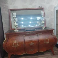 آینه و کنسول و میز تی وی