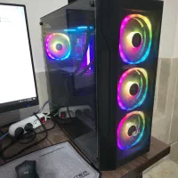 کیس و مانیتور