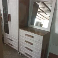کمدیک تیک ودراورباقاب اینه تخت نوجوان|تخت و صندلی بچه|اصفهان, شهرک کوثر|دیوار