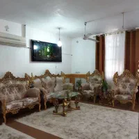 مبل سلطنتی و میز عسلی و مبل اسکارلت