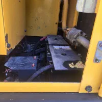 بیل مکانیکی|خودرو سنگین|ری, شهادت|دیوار