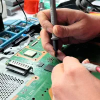 تعمیرات انواع ps4 و دسته و لپ تاپ و فروش