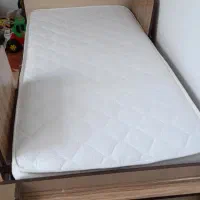 تخت نوجوان(سالم،تمیز)باتشک