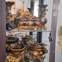 ظروف تزیینی ویترین زیرخاکی|کلکسیون اشیاء عتیقه|اصفهان, امامزاده اسماعیل|دیوار