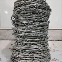 سیم خاردار و سیم مفتولی