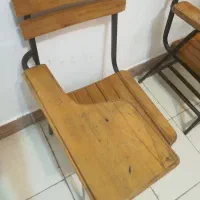 صندلی دانشجویی