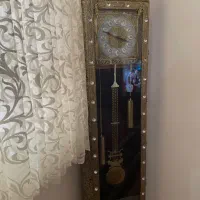 ساعت برنز ایستاده