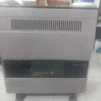 یک عدد بخاری.در حد سالم.ویک عدد کولر ارج رو میزی