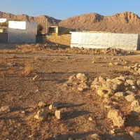 یک قطع زمین مسکونی به متراژ ۳۰۰ متر