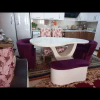 ۴ عدد راحتی  ومیز ناهارخوری ۶ نفره  ۱۰ میلیون|میز و صندلی غذاخوری|شهریار, شهرک شاهد|دیوار