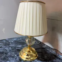 آباژور اتاق خواب کاملا نو