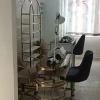 اجاره صندلی به ناخن کار، مژه کار