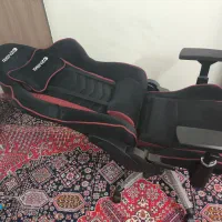 صندلی گیمینگ رنزو