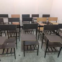 صندلی چوبی
