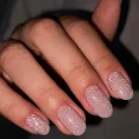 کاشت تخصصی ناخن فقط امروز و فردا ۲۰۰