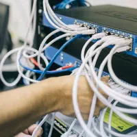 راه اندازی و نگهداری شبکه،دوربین مداربسته