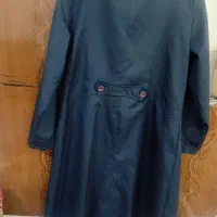 مانتو سرمه ای|لباس|صحنه, |دیوار