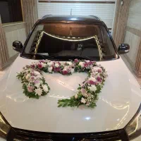 گل آرایی ماشین عروس وگل آرایی جشن ها