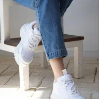 به یک مدل برای فروش نیازمند