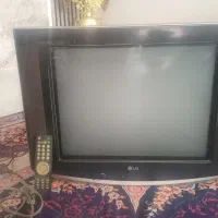 یک عدد تلوزیون ۲۱ الجی با یک عدیجیتال