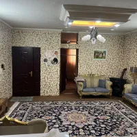 آپارتمان ۸۵متری دوخوابه طبقه دوم تمیز و تراس دار