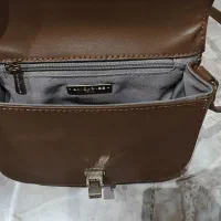 کیف|کیف، کفش، کمربند|آمل, |دیوار