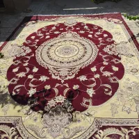 فرش زرشکی رنگ