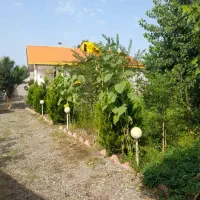 ویلا--- 625 متر زمین 110 متر بنا بر خیابان اصلی