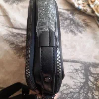 کیف|کیف، کفش، کمربند|نجفآباد, باغ ملی|دیوار