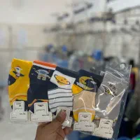 خانم جهت بسته بندی جوراب