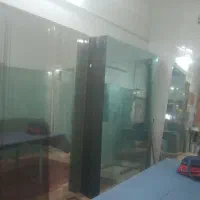 شیشه‌ بری،، شیشه‌،،اینه ساختمانی