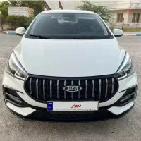 آموزش رانندگی با خودرو مدل بالا