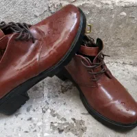 کفش ورنی طبی