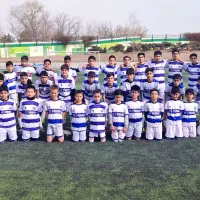 مدرسه فوتبال فرداد(دارای8زمین چمن و سالن اختصاصی)