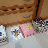 تعدادی کتاب داستان
