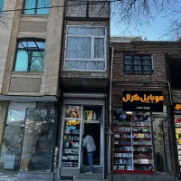 مغازه-تجاری-در-سه-راه