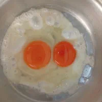 تخم مرغ محلی درشت و تازه