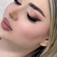 میکاپ زیبا و حرفه‌ای با قیمت مناسب